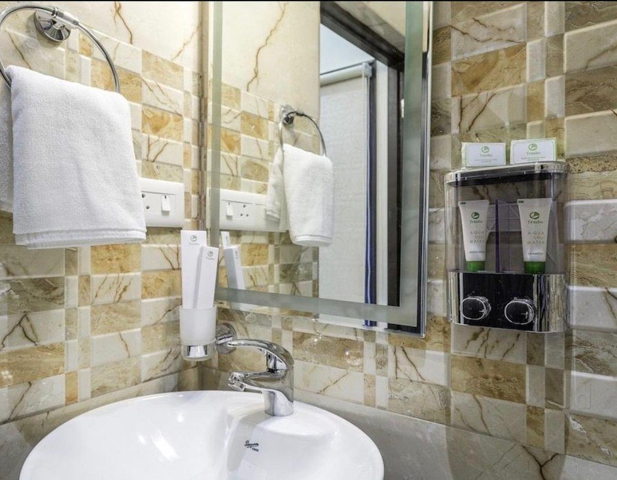 Bathroom amenities